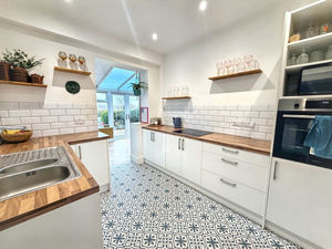 Photo 18- click for photo gallery